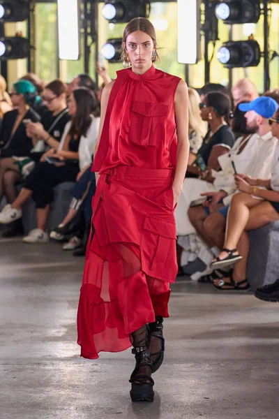 Look 37
